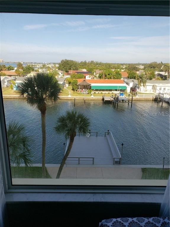 4725 Cove Cir. #406, St Petersburg, FL 33708