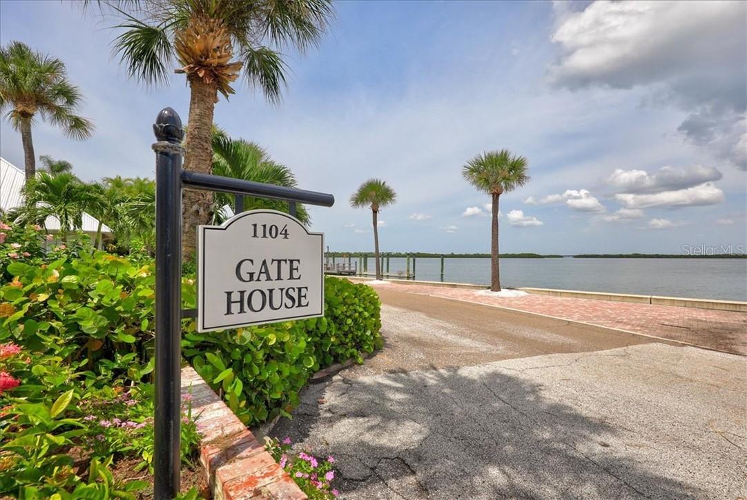 1104 Mandalay Point, Clearwater, FL 33767