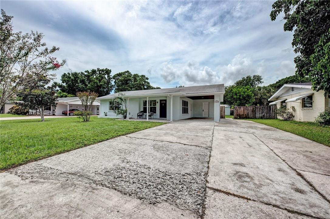 2708 22nd St., Bradenton, FL 34205