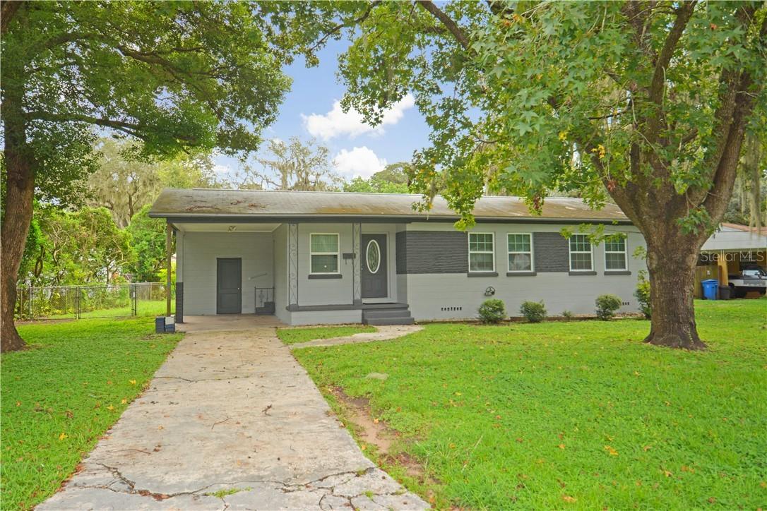 703 Rainbow Tr., Brandon, FL 33510