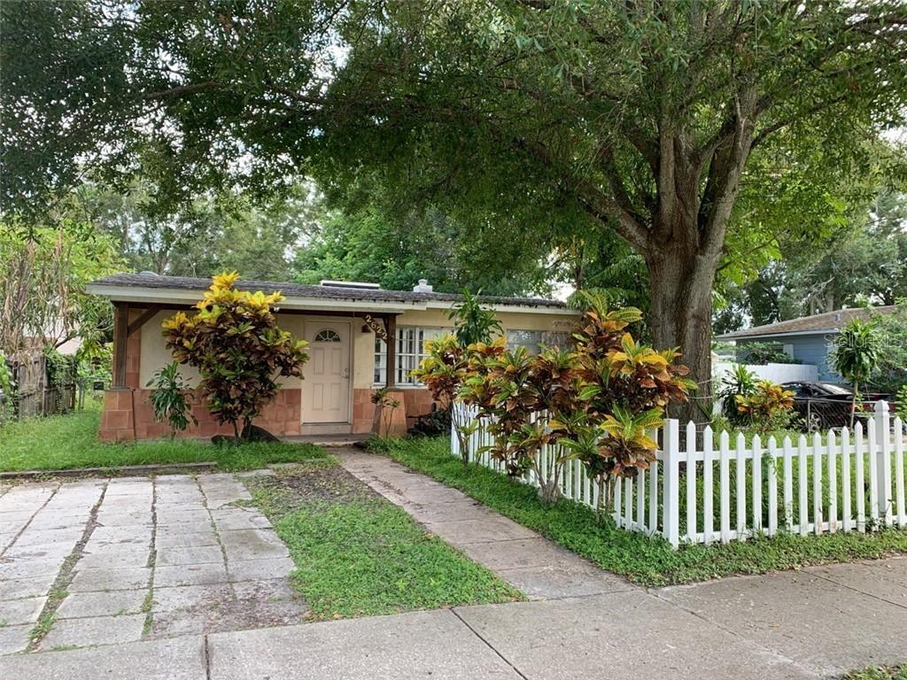 2622 41 Ave., St Petersburg, FL 33714