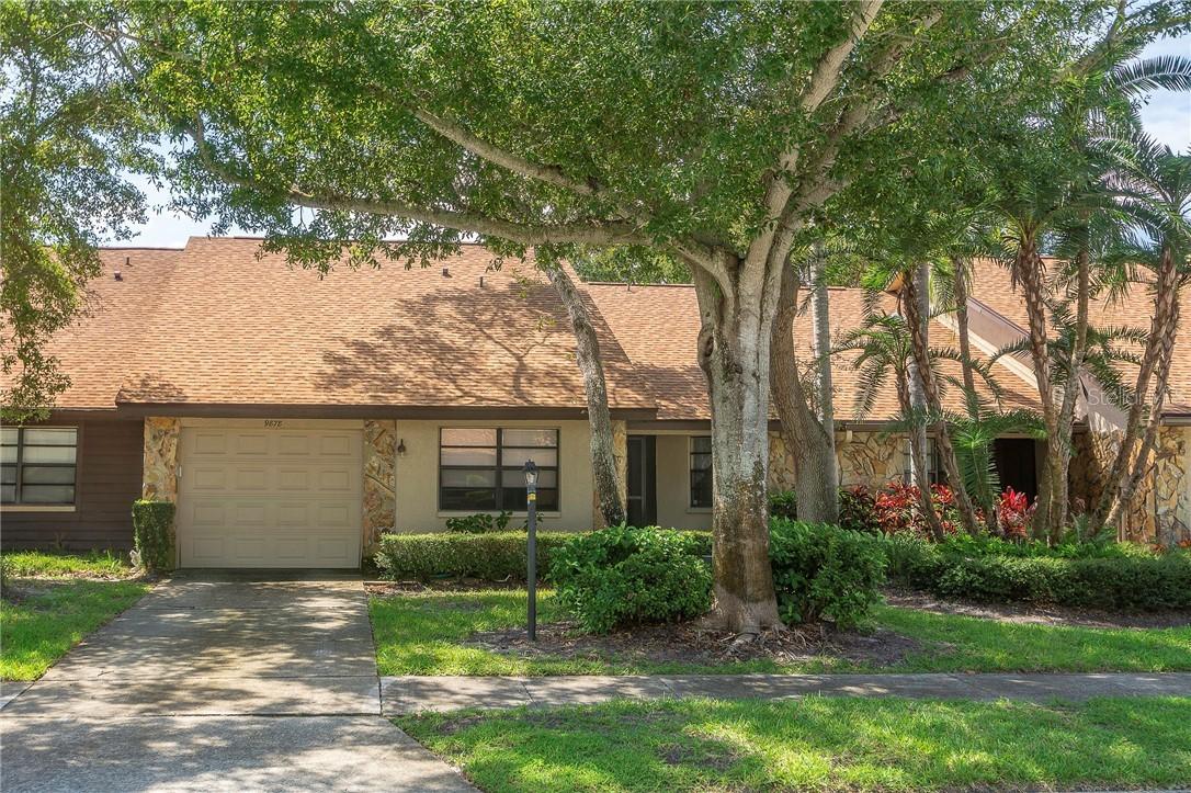 9878 Lake Seminole Dr., Largo, FL 33773