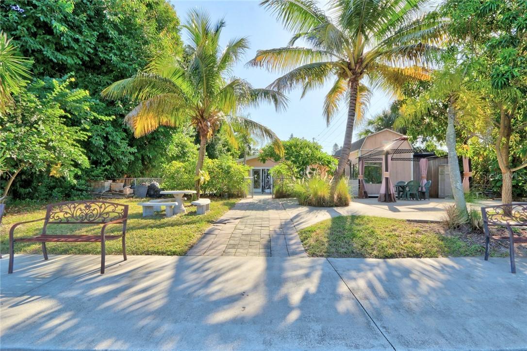 111 Lewis Blvd., St Petersburg, FL 33705