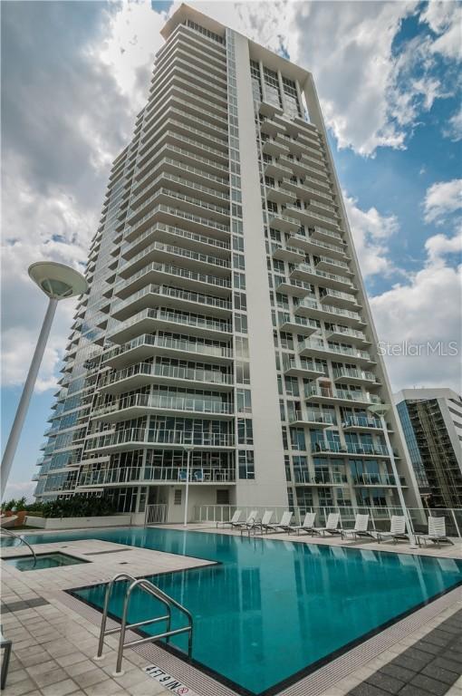 175 1st St. #1702, St Petersburg, FL 33701