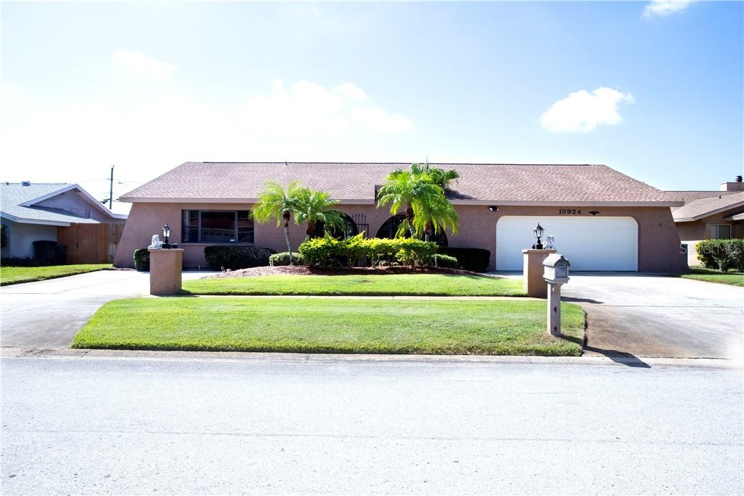 13924 Oak Forest Blvd., Seminole, FL 33776