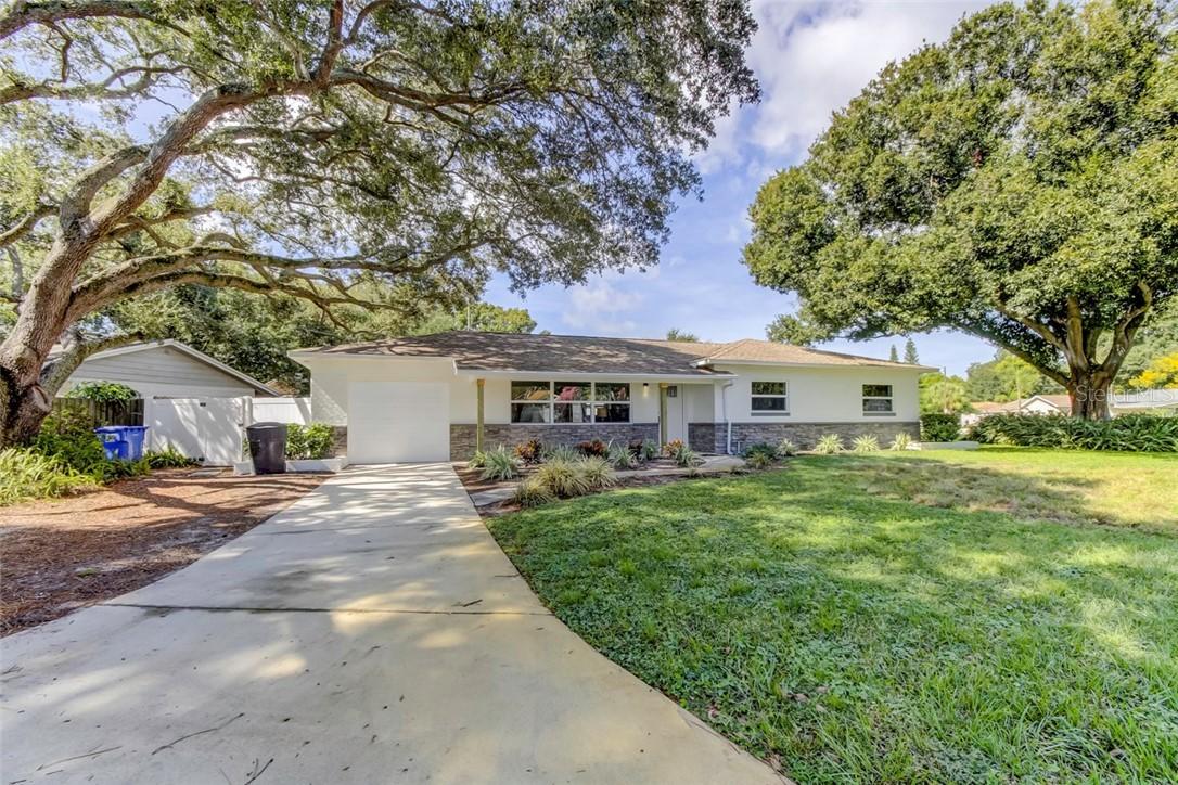 1698 63rd St., St Petersburg, FL 33710