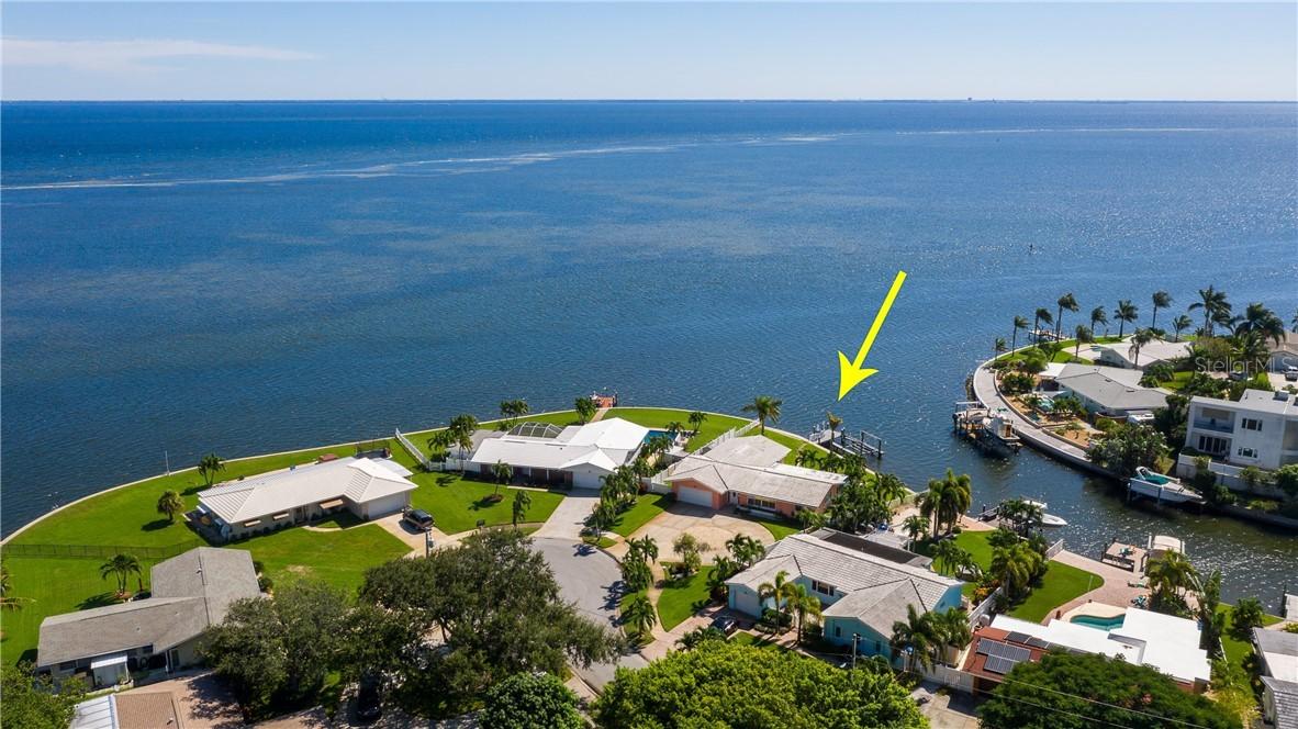 582 Lewis Blvd., St Petersburg, FL 33705