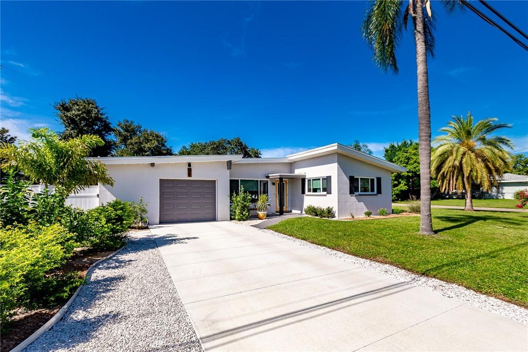 76 Temple Ln., Largo, FL 33770