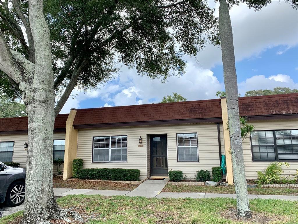 13911 Mission Oaks Blvd, Seminole, FL 33776