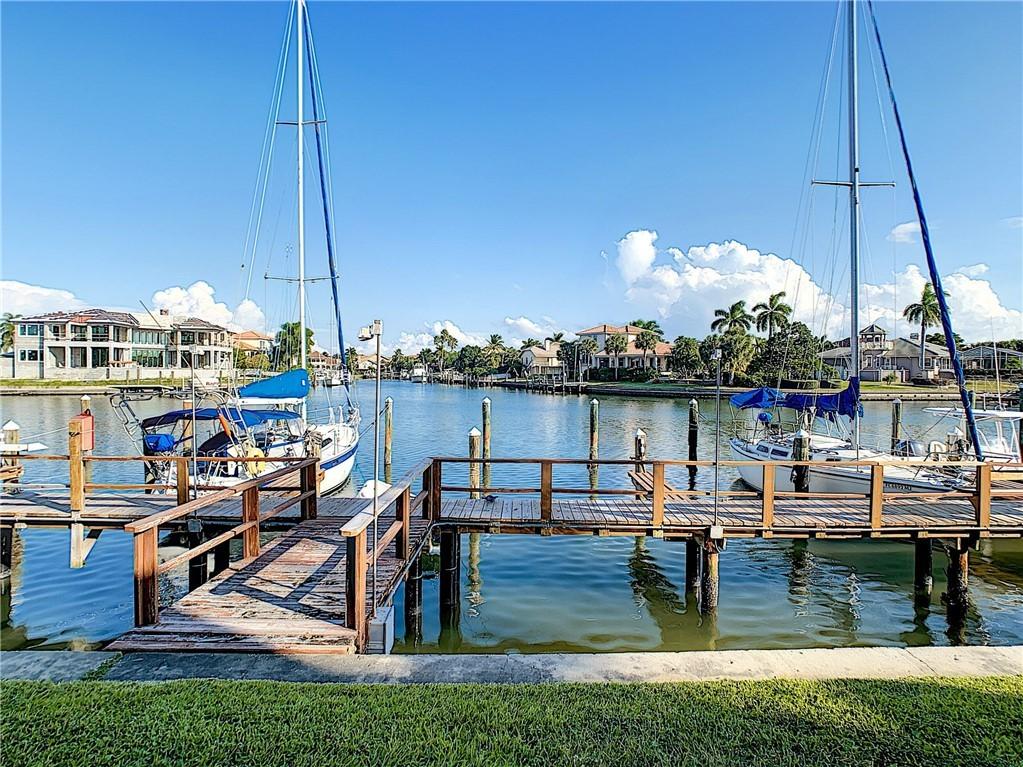 557 Pinellas Bayway South #302, Tierra Verde, FL 33715