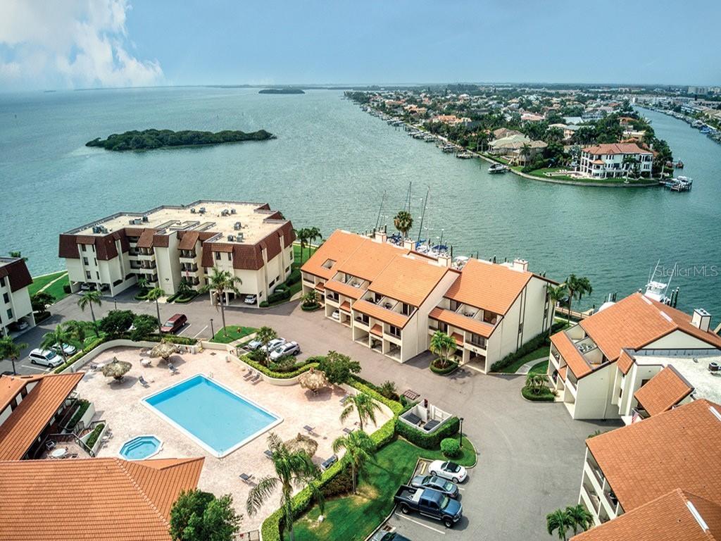 132 1st St. #105, Tierra Verde, FL 33715