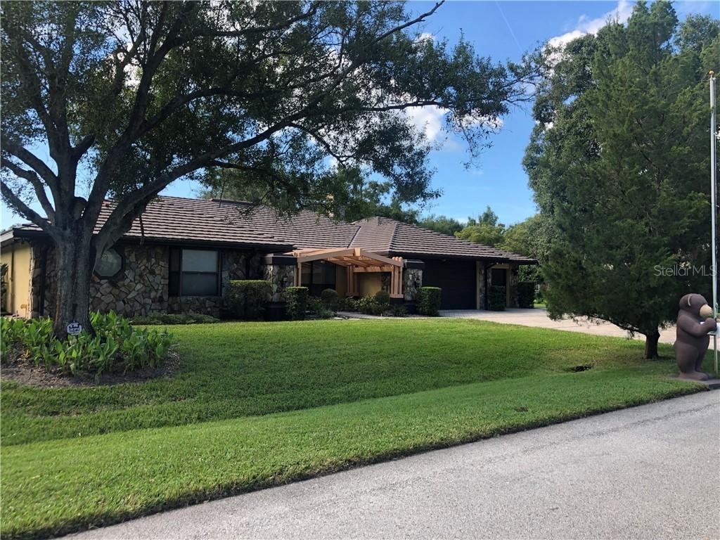 168 Garland Cir., Palm Harbor, FL 34683