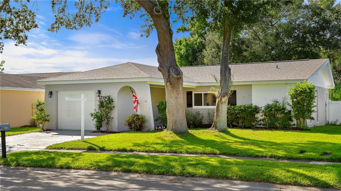 12190 70th St., Largo, FL 33773