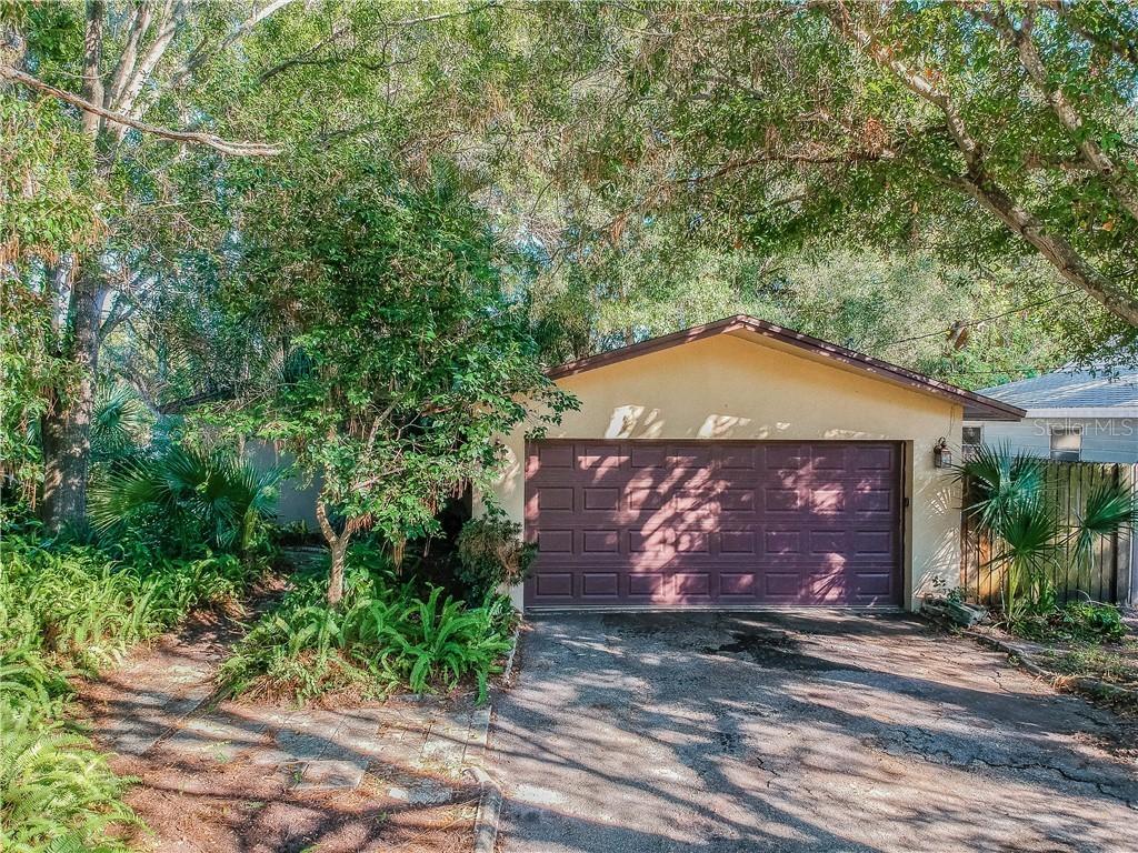 1557 Mehlenbacher Rd., Largo, FL 33770