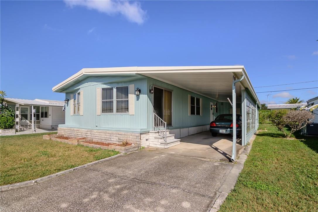 3909 Lomi Lomi Dr., Holiday, FL 34691