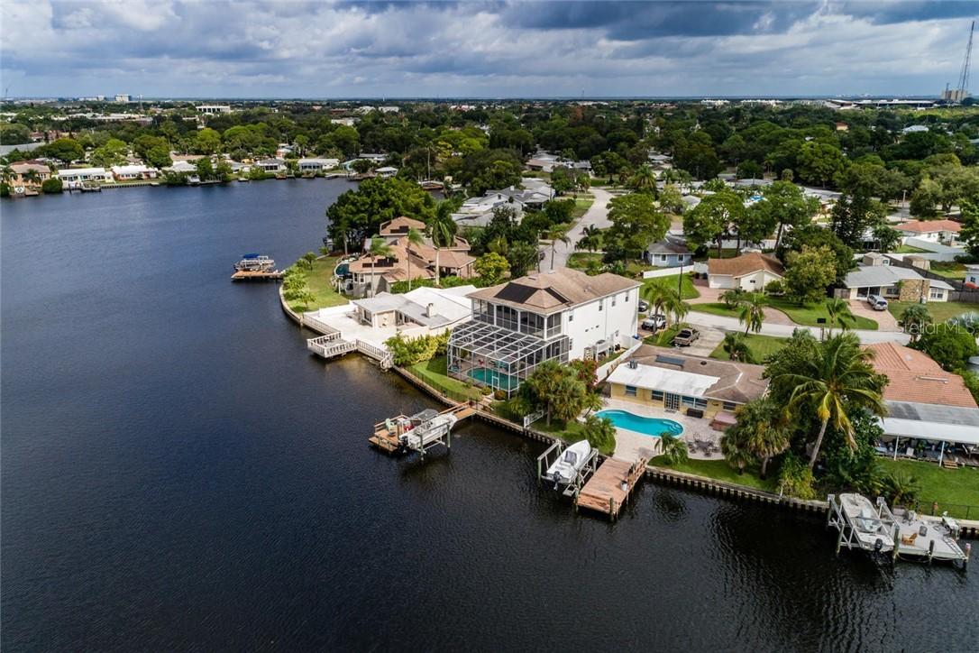 162 Sunlit Cove Dr., St Petersburg, FL 33702