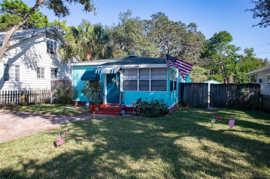 3033 21st St., St Petersburg, FL 33713