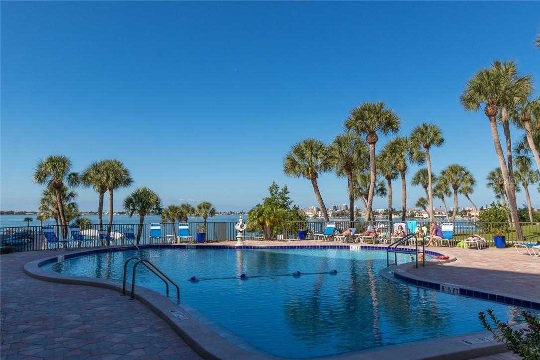 100 Bluff View Dr. #111B, Belleair Bluffs, FL 33770