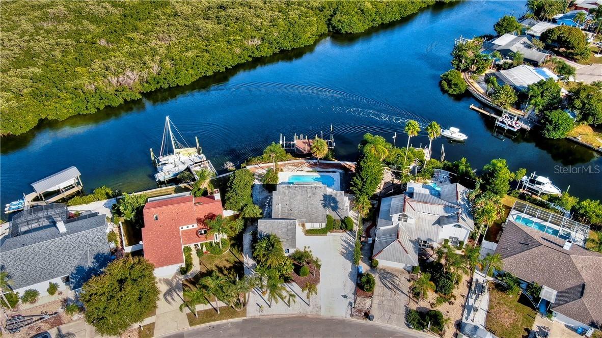 6617 Dolphin Cove Dr., Apollo Beach, FL 33572