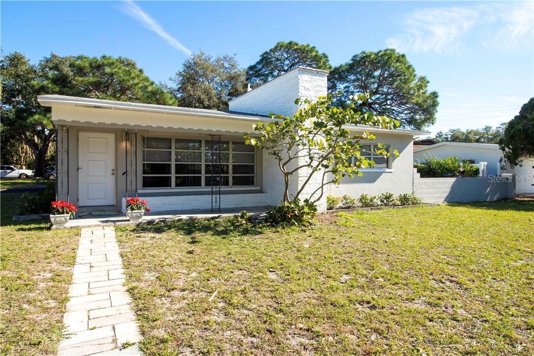 6464 Pelican Dr., Gulfport, FL 33707