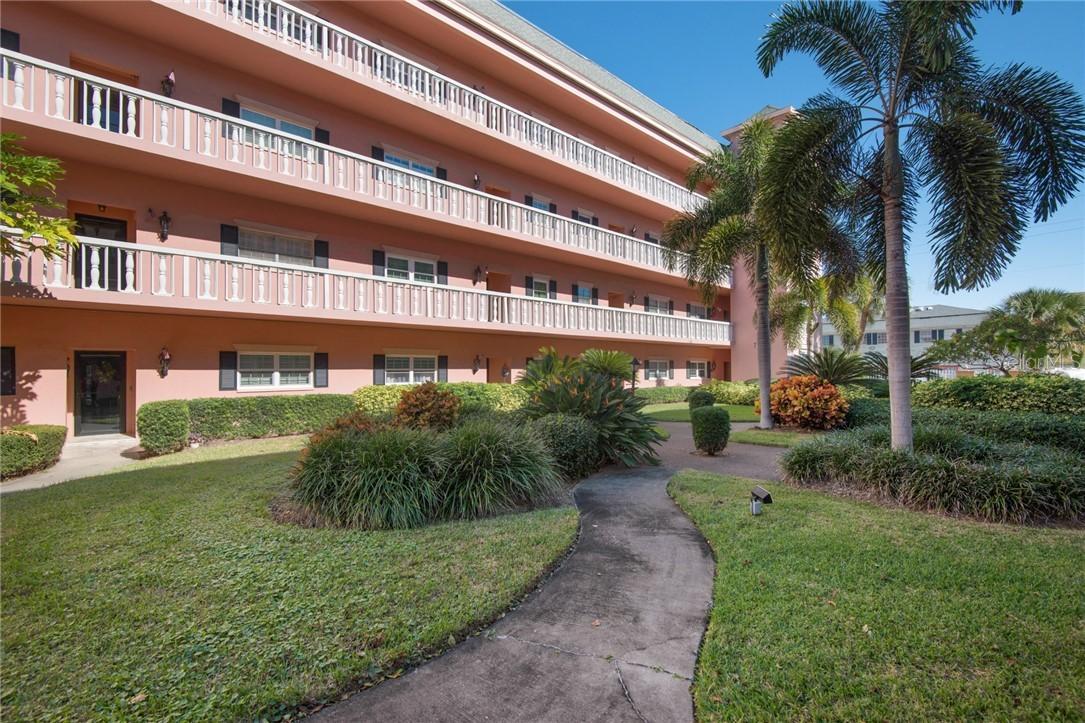 139 Bluff View Dr. #202, Belleair Bluffs, FL 33770