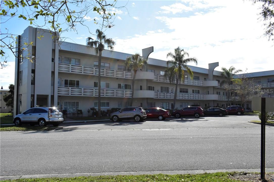 2379 Finlandia Ln. #27, Clearwater, FL 33763