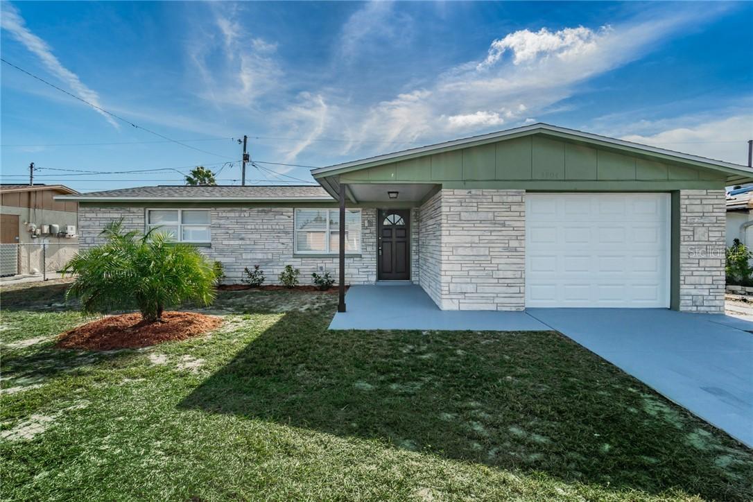 3904 Cedarwood Dr., Holiday, FL 34691