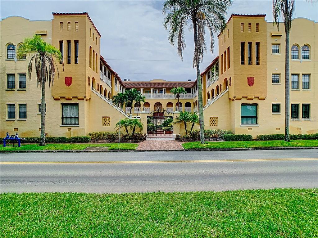 210 22nd Ave. #6, St Petersburg, FL 33704