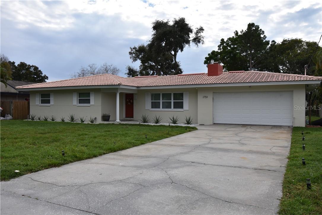 2754 Renatta Dr., Belleair Bluffs, FL 33770