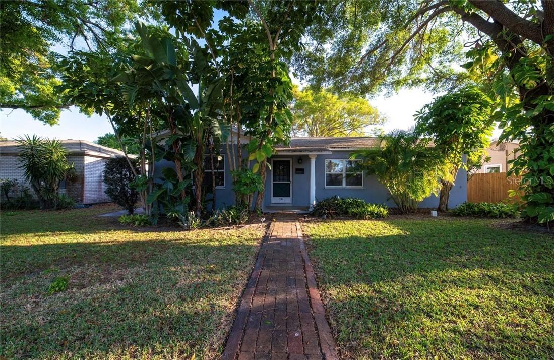 542 40th Ave., St Petersburg, FL 33703