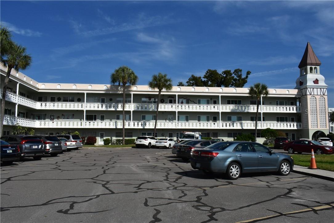 2400 Columbia Dr. #14, Clearwater, FL 33763