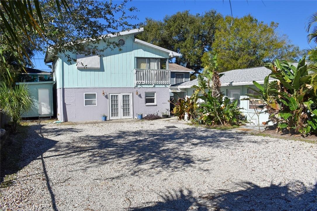 607 Betmor Ln., Palm Harbor, FL 34683