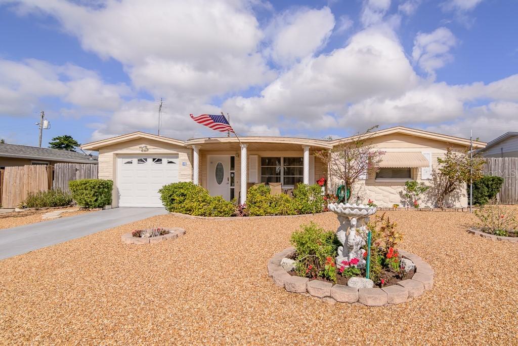 4909 Gaslight Ave., Holiday, FL 34690