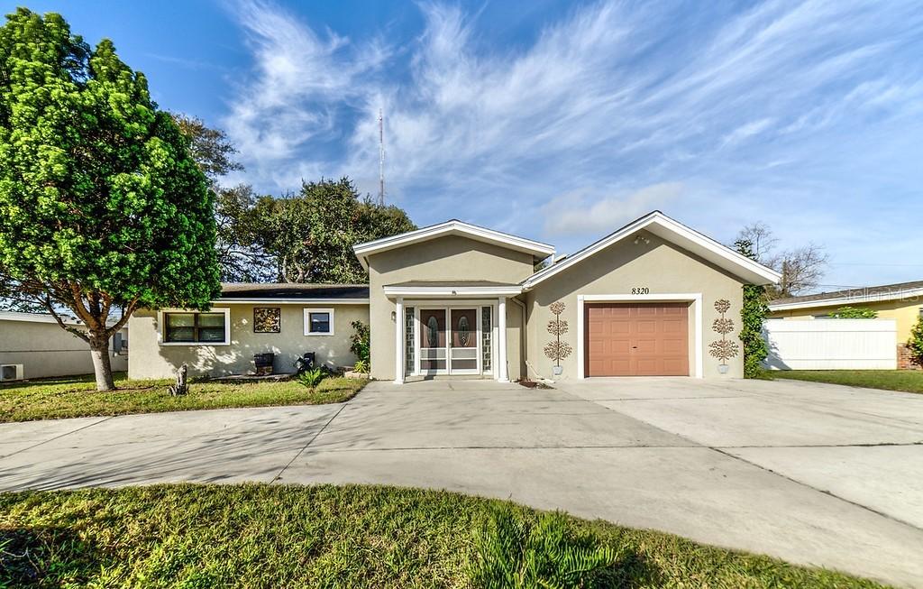 8320 Pelican Ln., Largo, FL 33777