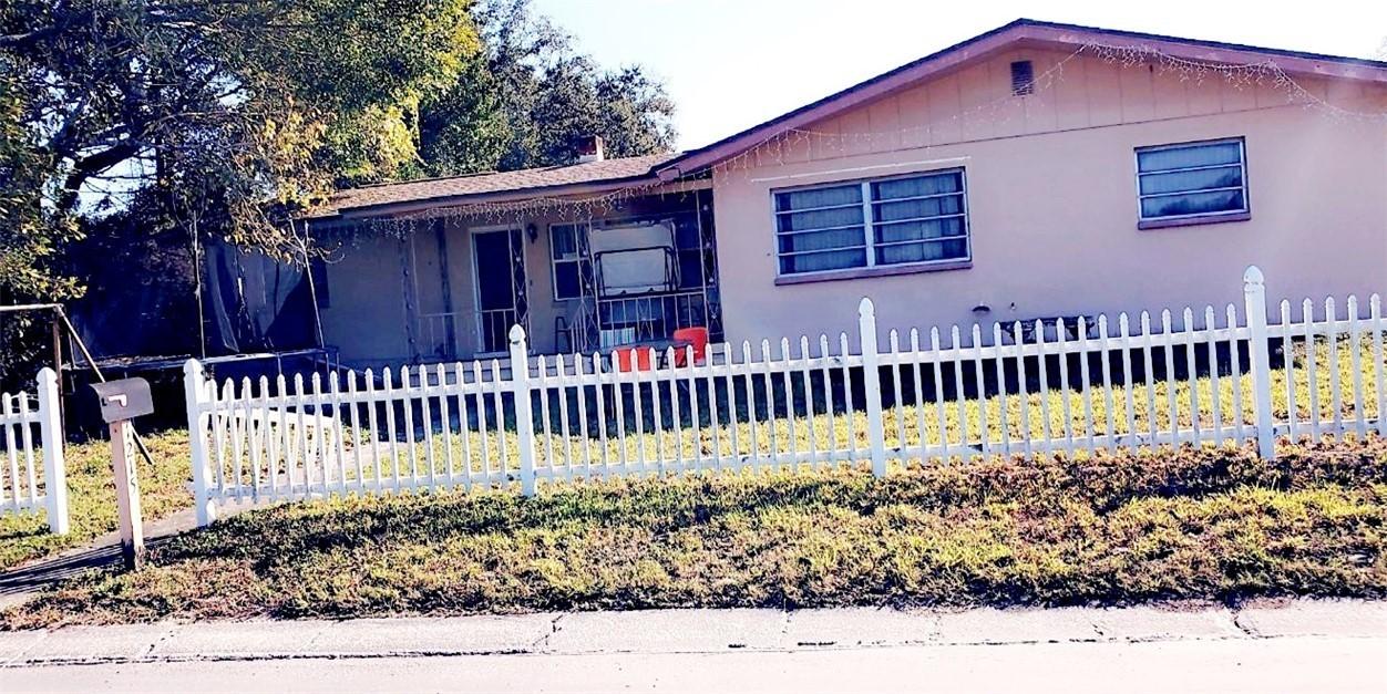 1215 Flagler Dr., Clearwater, FL 33755