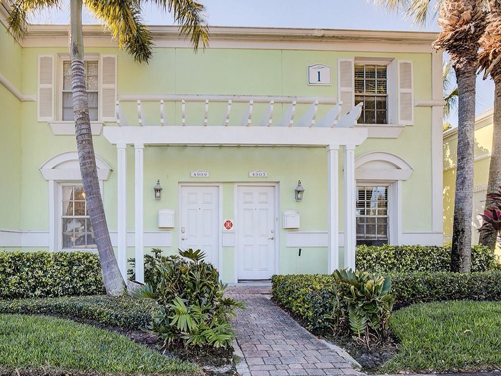 4909 Cobia Dr., St Petersburg, FL 33705