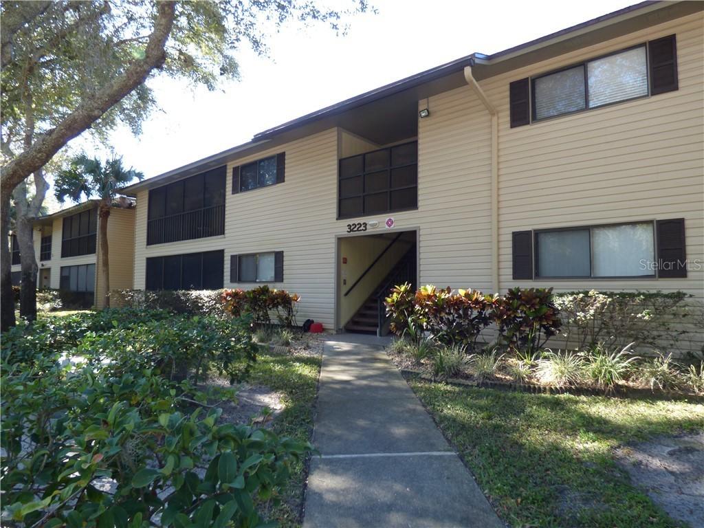 3223 Fox Chase Cir. #207, Palm Harbor, FL 34683