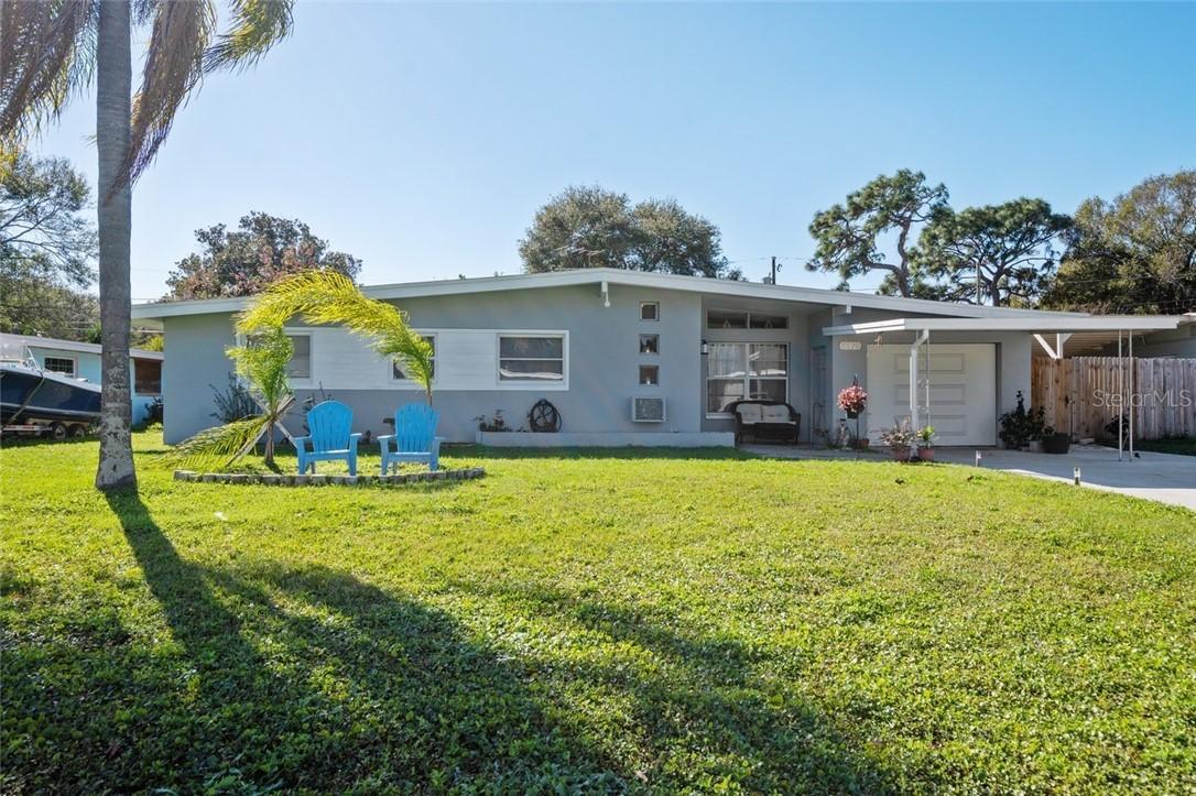 8570 Hollyhock Ave., Largo, FL 33777