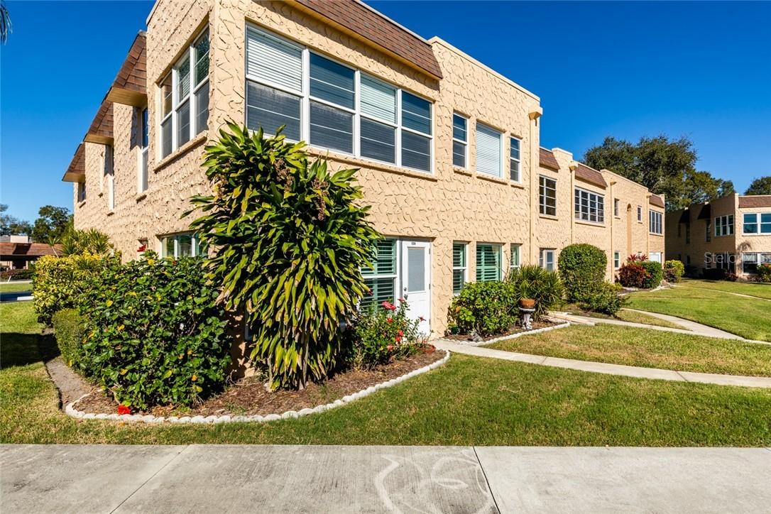 124 Cedarwood Cir., Seminole, FL 33777