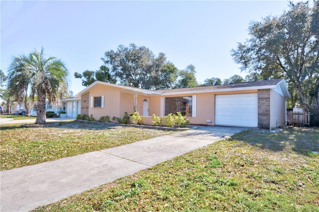 3030 Moog Rd., Holiday, FL 34691