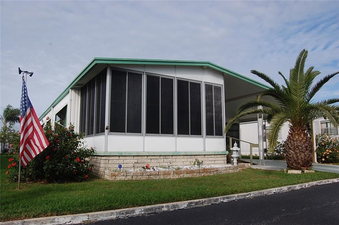 2101 Manoa Dr., Holiday, FL 34691