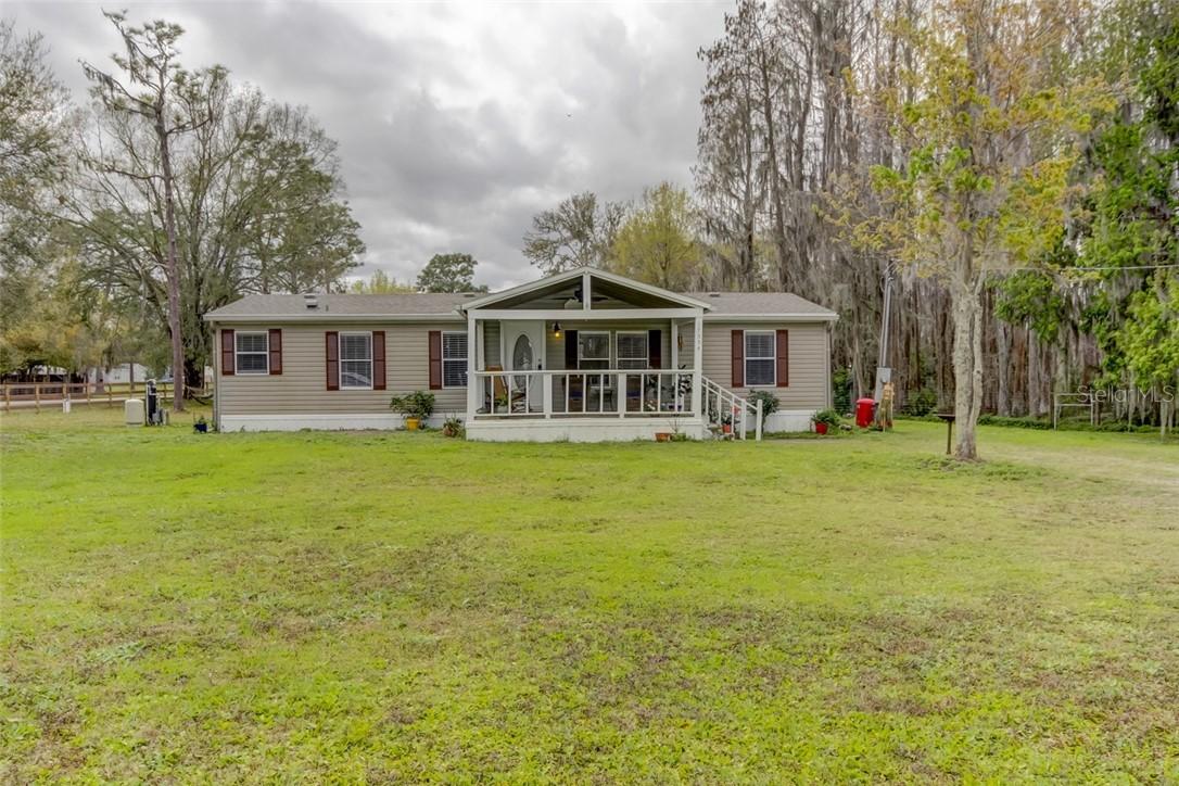 17554 Driftwood Ln., Lutz, FL 33558