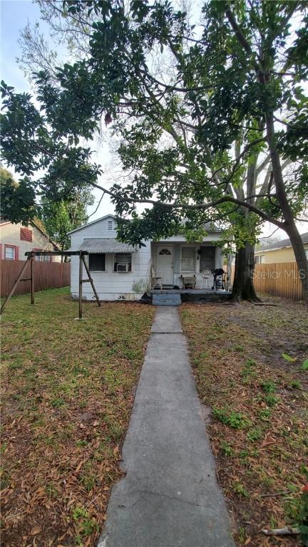 2462 6th Ave., St Petersburg, FL 33713
