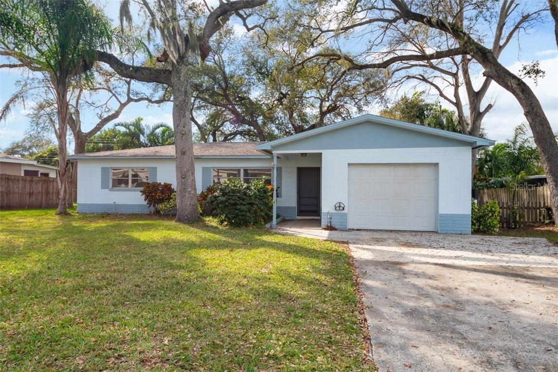 705 25th St., Largo, FL 33770