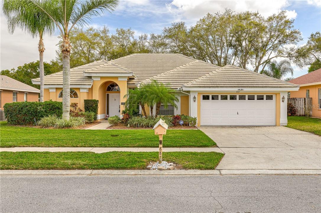 887 Whippoorwill Dr., Palm Harbor, FL 34683
