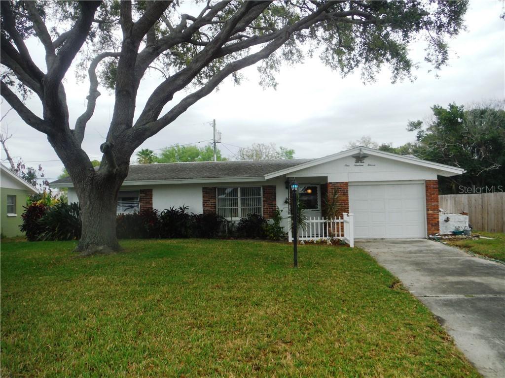 11911 84th Ave., Seminole, FL 33772