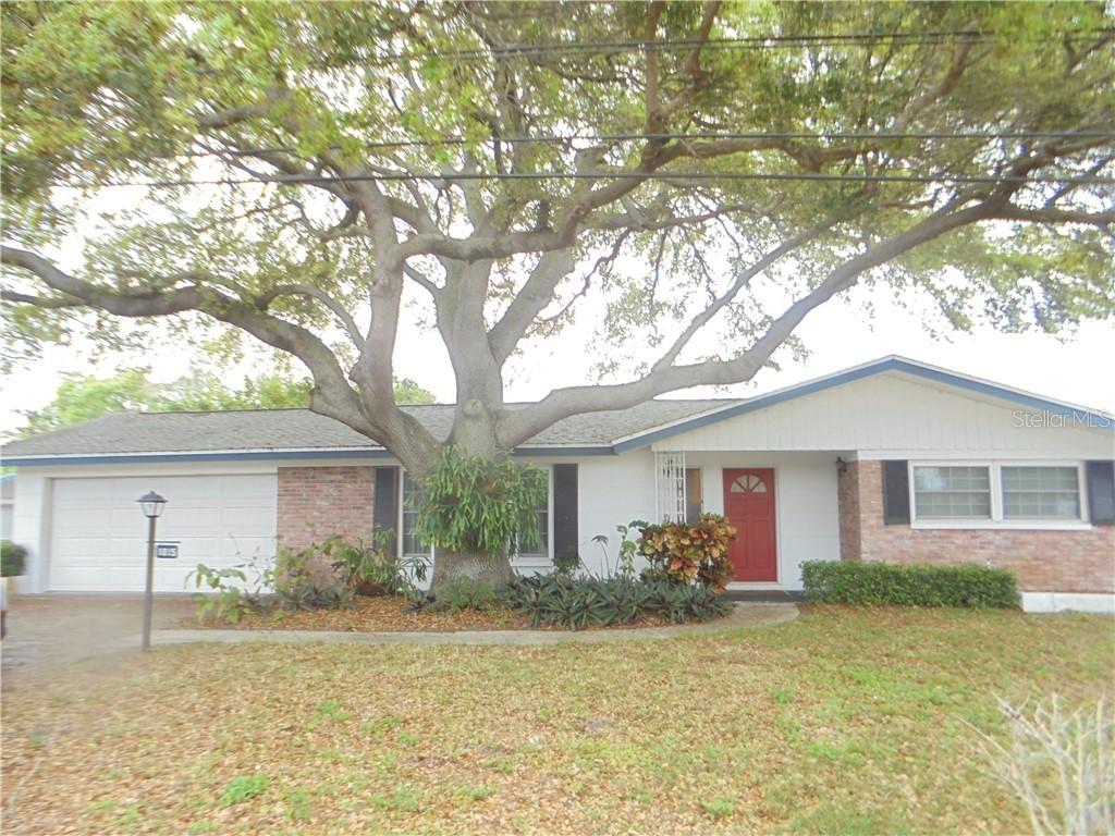 1015 Honeysuckle Rd., Largo, FL 33770