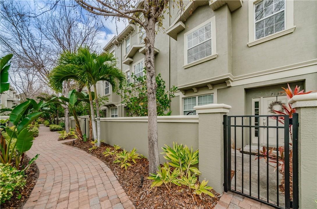 7130 102nd Ln., Seminole, FL 33772