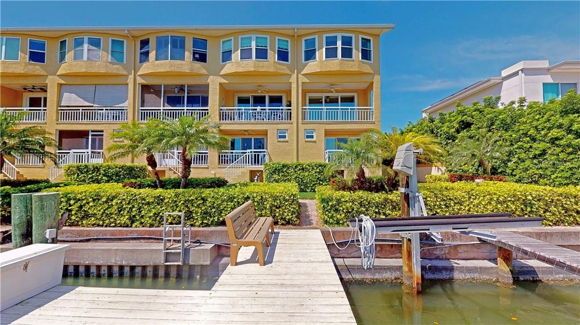 1077 Pinellas Bayway, Tierra Verde, FL 33715