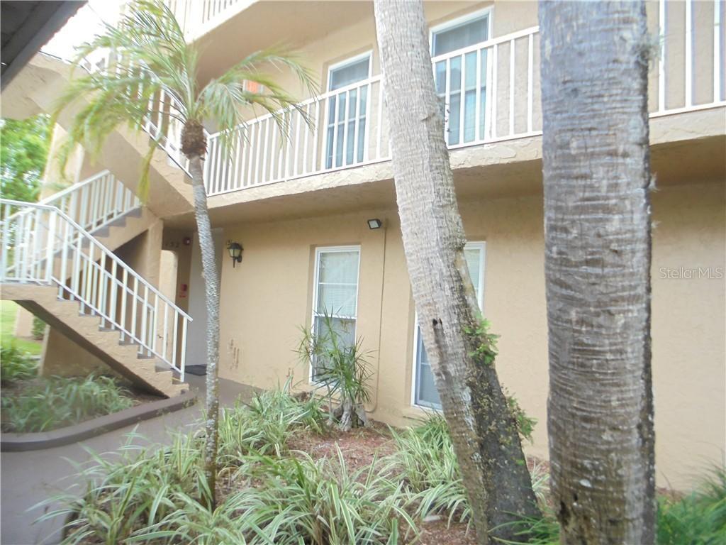 225 Country Club Dr. #E152, Largo, FL 33771
